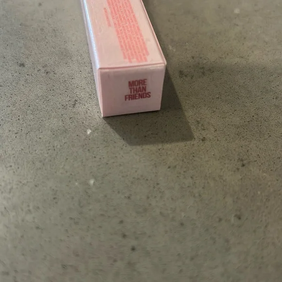 NEW! Jeffree Star Supreme Gloss in “More Than Friends” - Picture 4 of 5